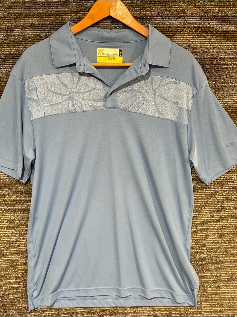 Nicklaus Golden Bear Light Blue Short-Sleeve Polo with Subtle Floral designSz M